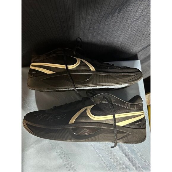 Giannis Antetokounmpo signed autographed Nike Freak 6 Sneakers PE PROMO SAMPLES main image 10